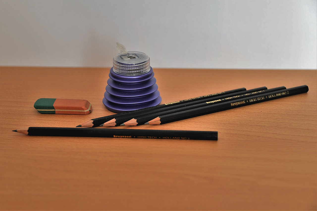 pencil, eraser, sharpener-3321774.jpg